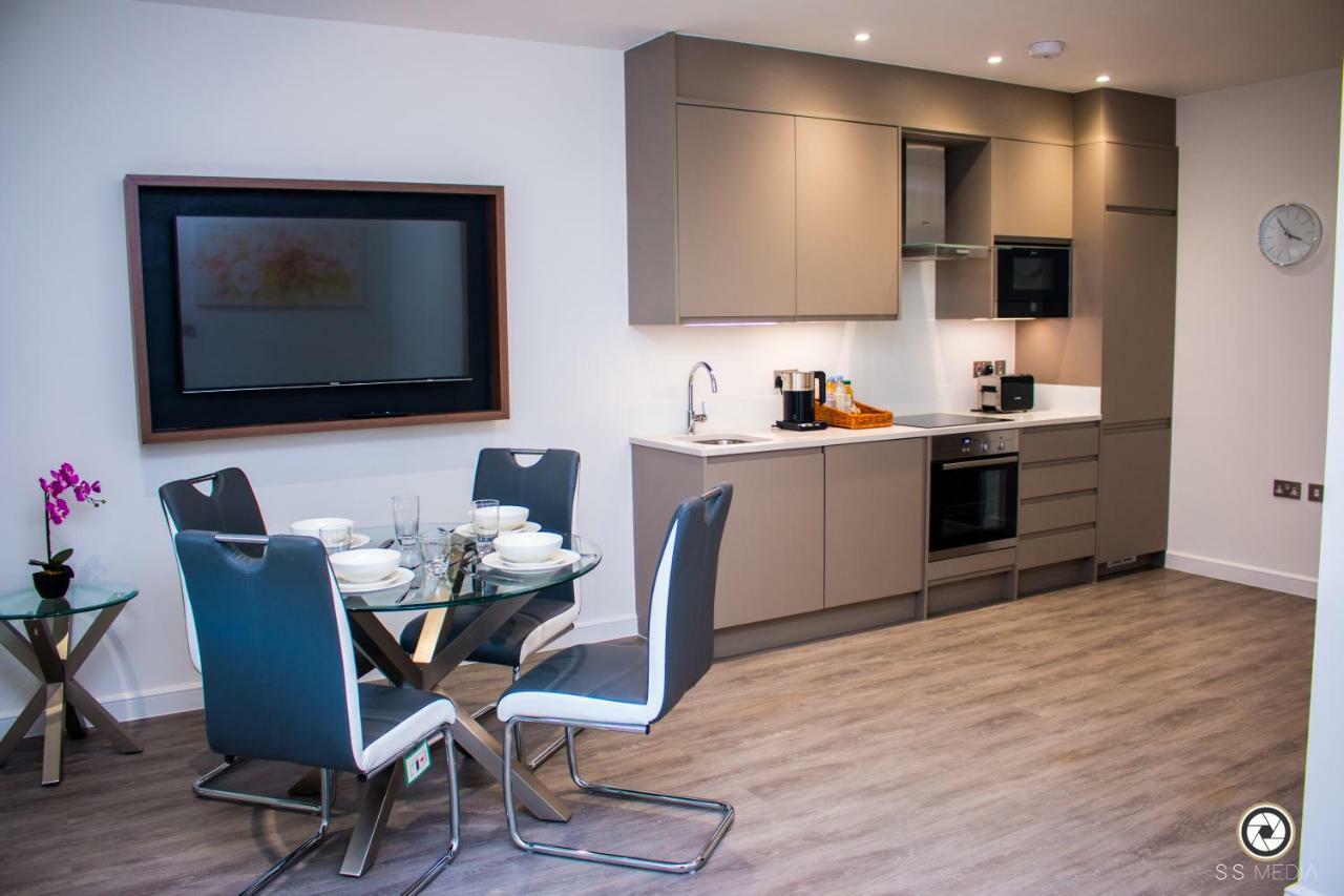 Luxustay Milburn House Milton Keynes Eksteriør bilde