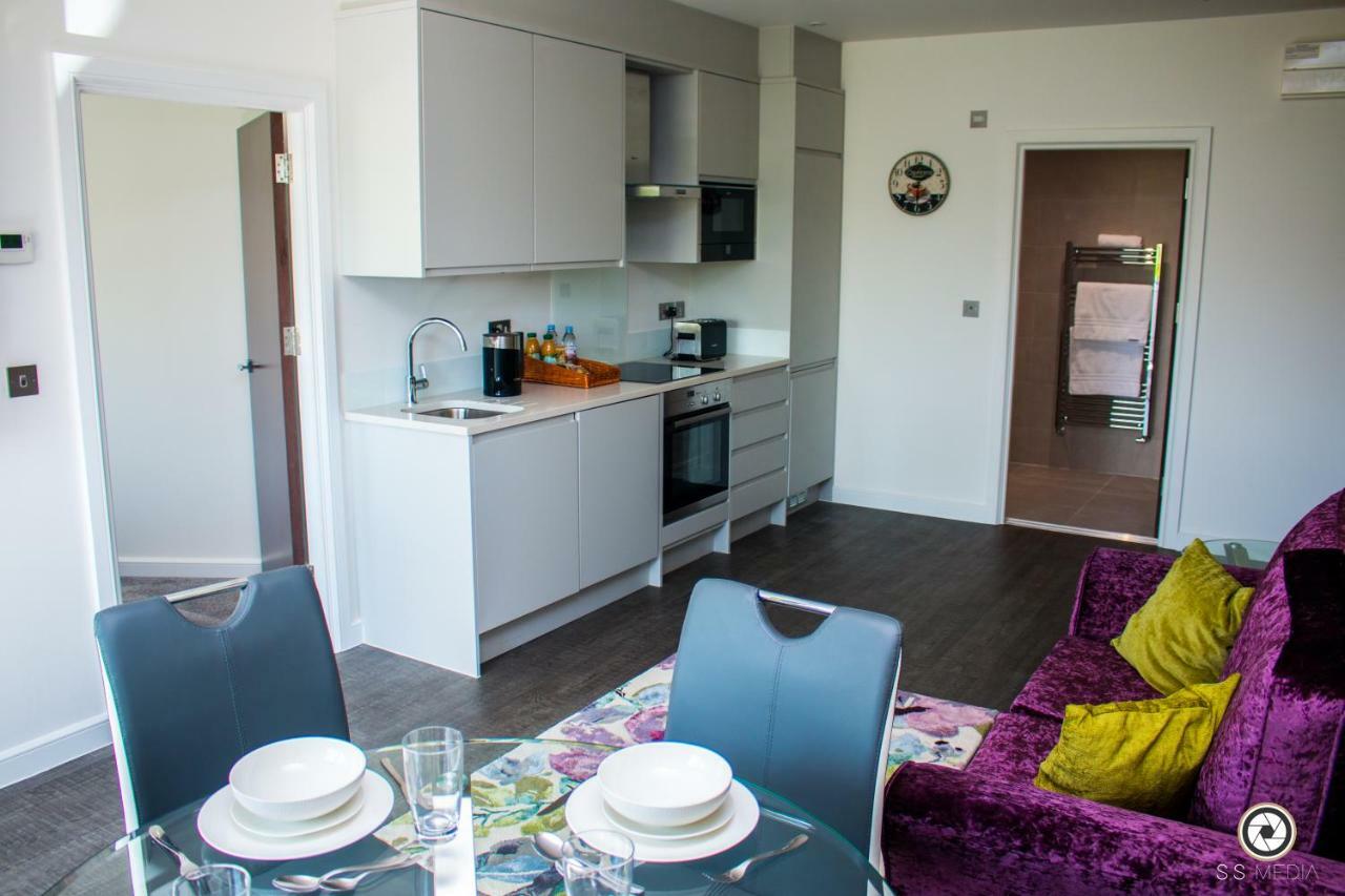 Luxustay Milburn House Milton Keynes Eksteriør bilde