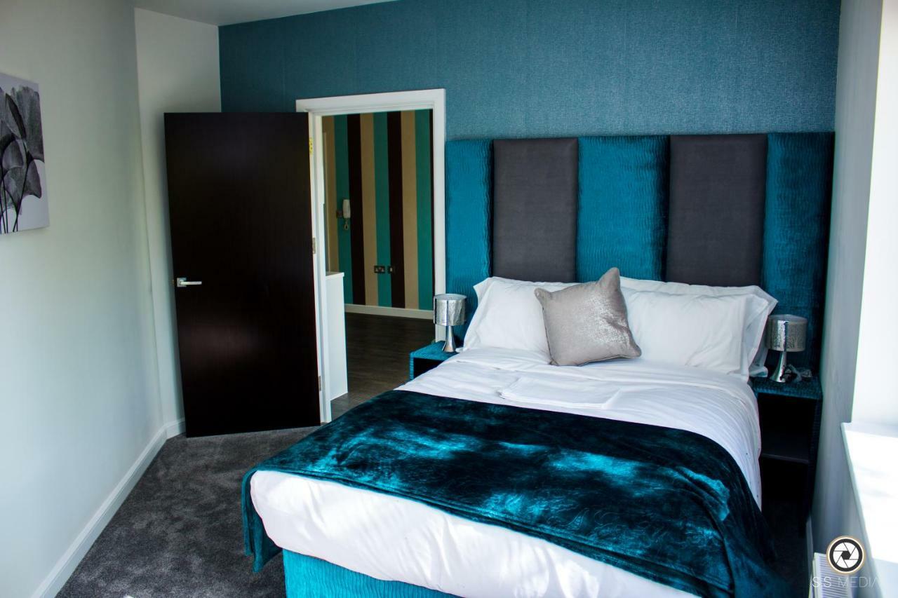 Luxustay Milburn House Milton Keynes Eksteriør bilde