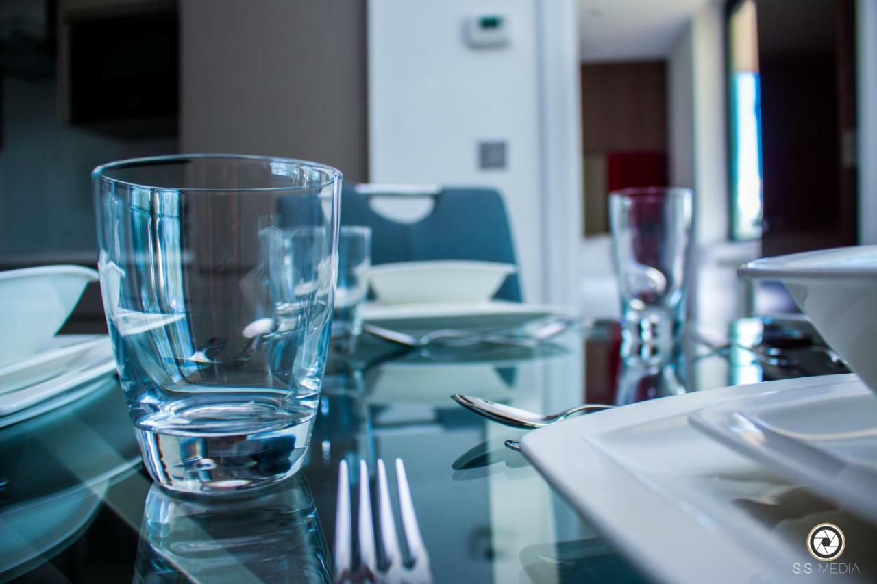 Luxustay Milburn House Milton Keynes Eksteriør bilde